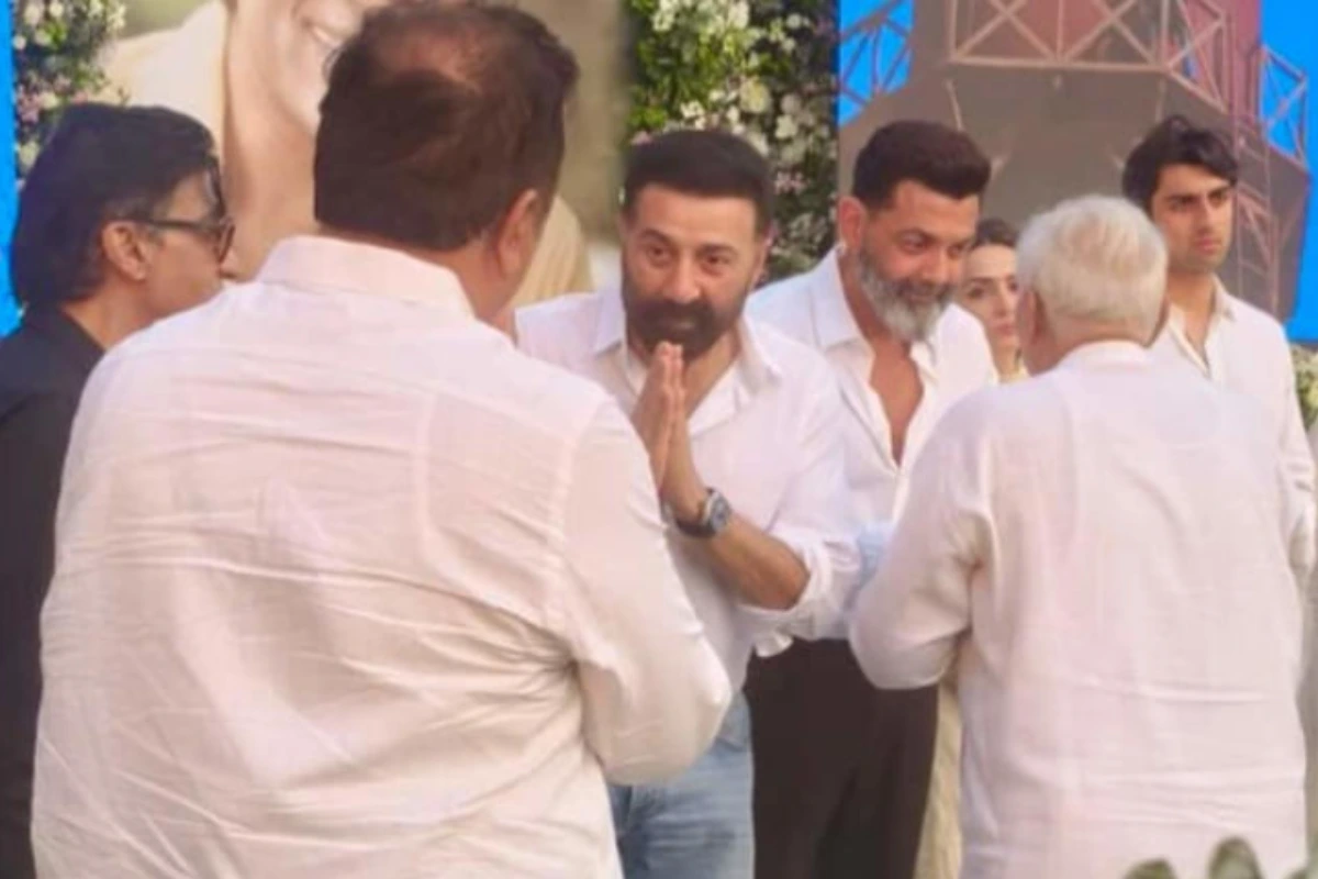 Dharmendra Prayer Meet