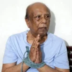 Sonu Nigam’s Kind Gesture on Stage Reunites Lost Child With Family, Wins Internet’s Heart