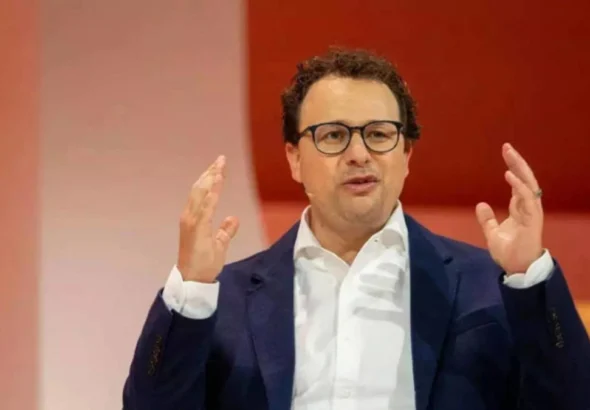 Nobel Prize-winning economist