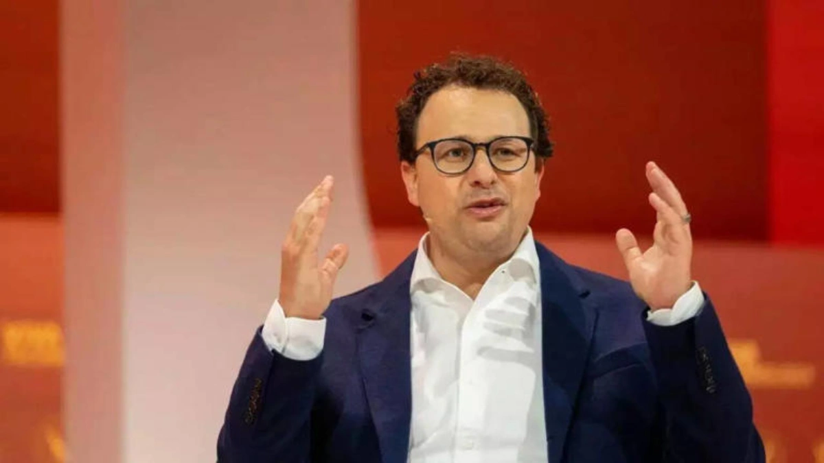 Nobel Prize-winning economist